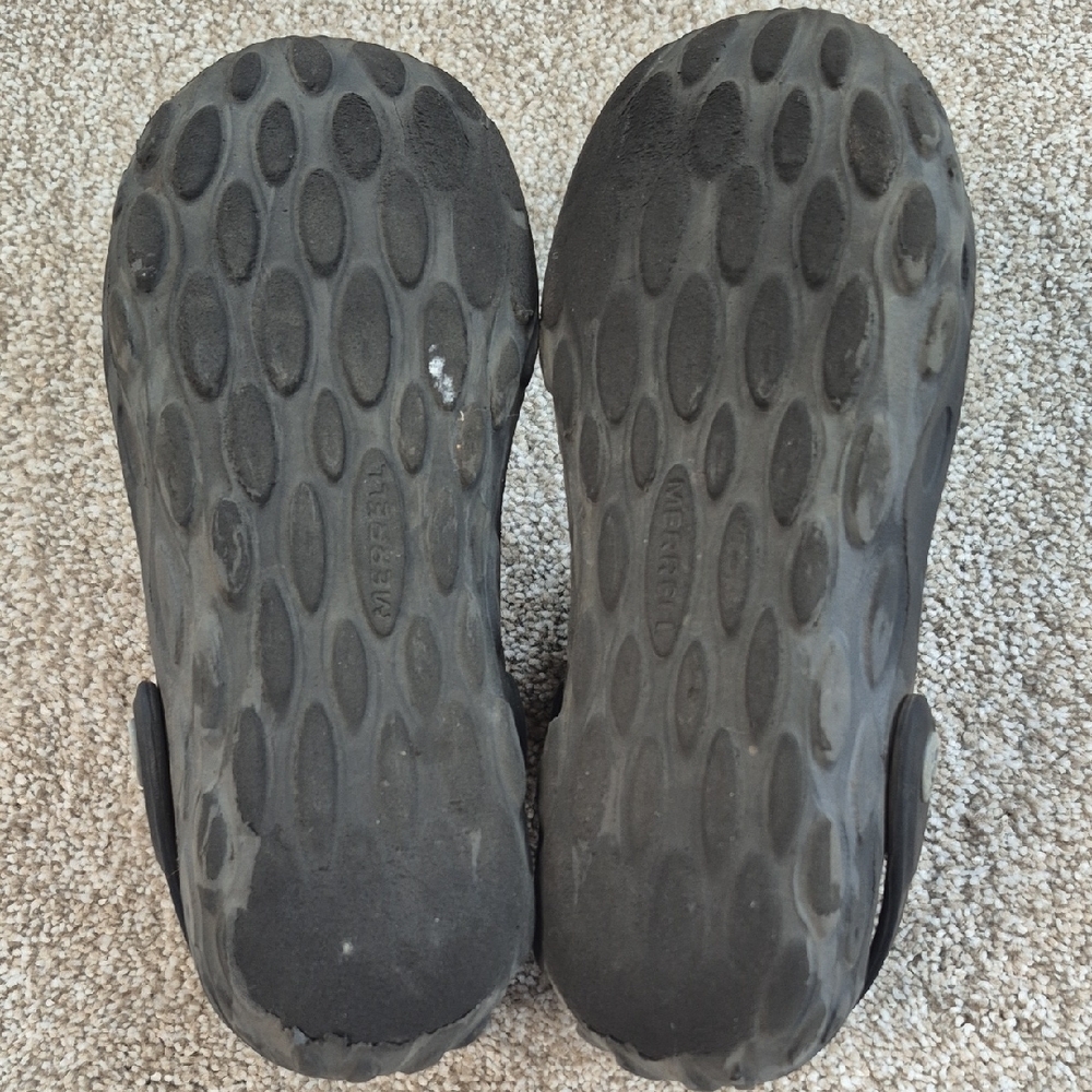Merrell Ventilated Grey Clogs - Picture 6 of 6